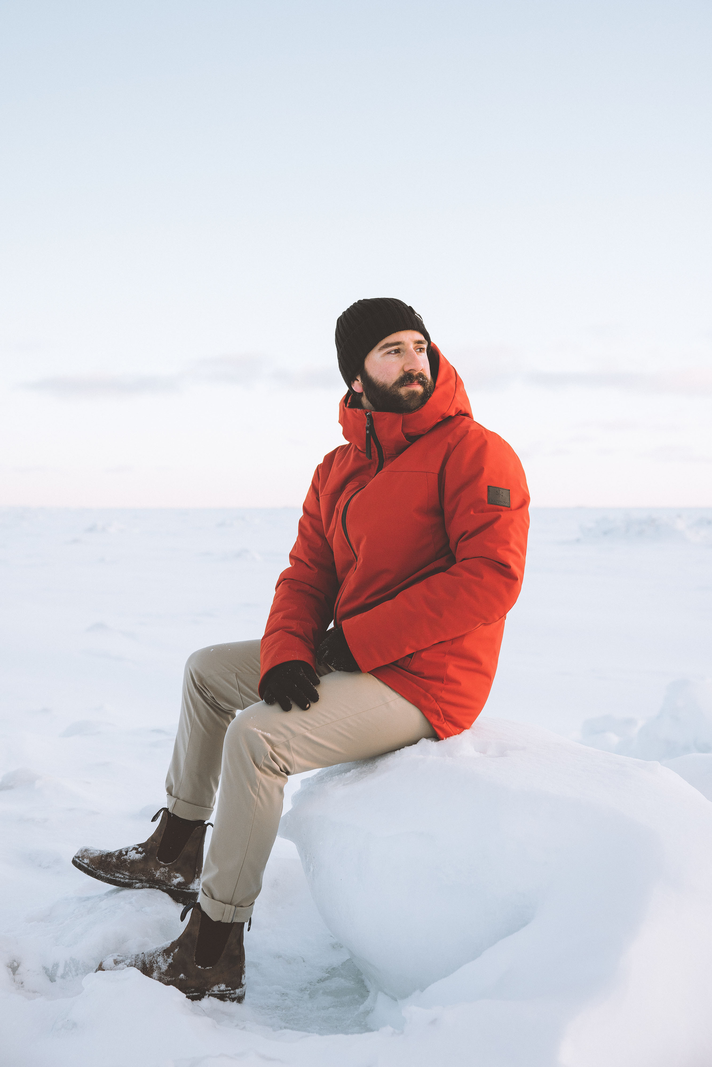 Manteaux d'hiver pour hommes. Imperméables et respirants, isolés synthétiquement.