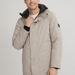 Manteau d'hiver court beige pour homme. Chaud et confortable pour les hivers québécois. 